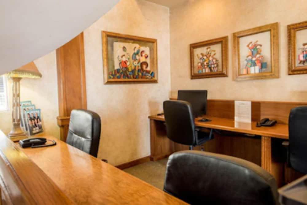 Fresno Galerias Hotel โทร์เรออน ภายนอก รูปภาพ