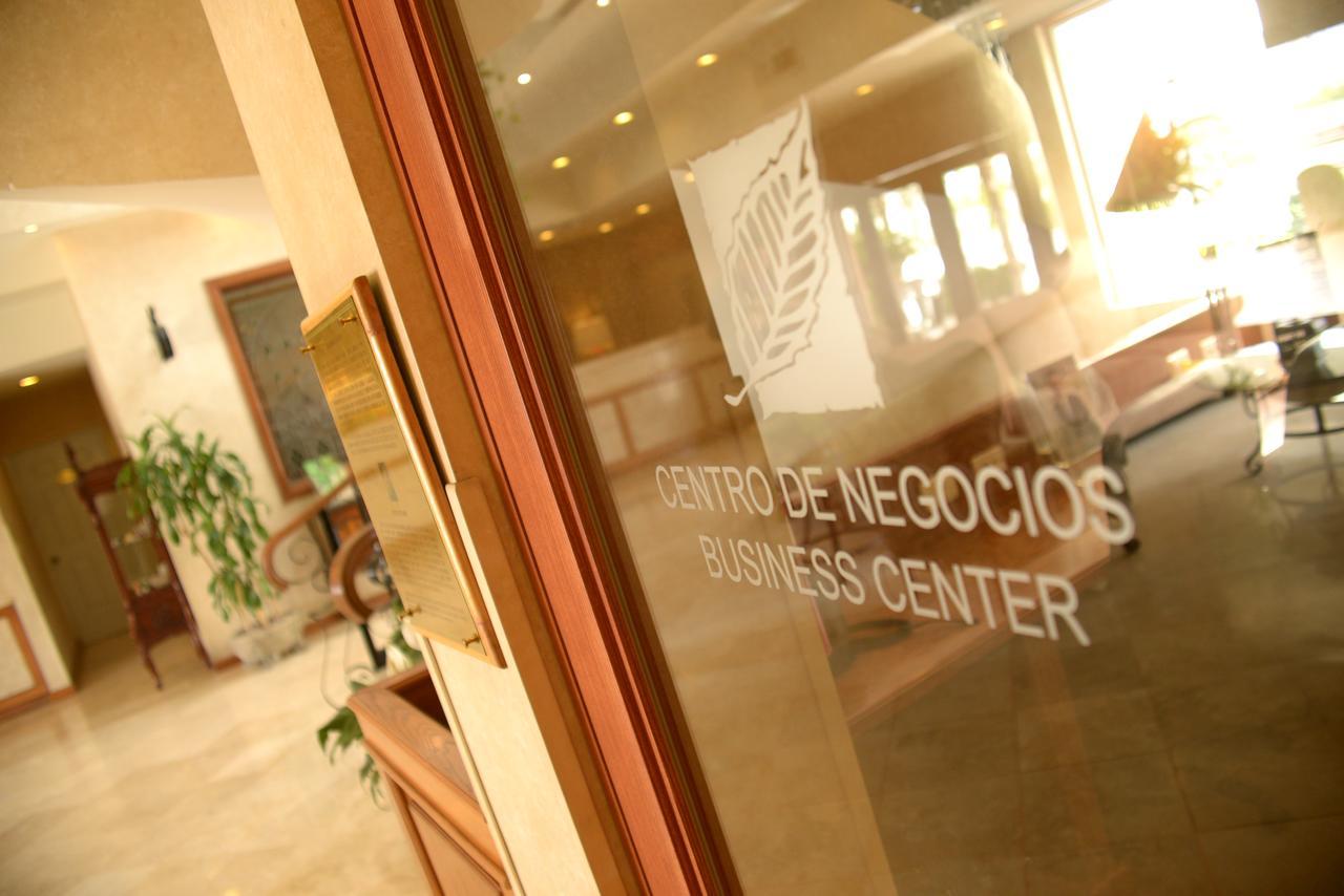 Fresno Galerias Hotel โทร์เรออน ภายนอก รูปภาพ