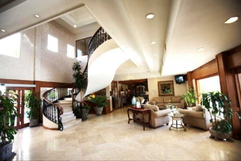 Fresno Galerias Hotel โทร์เรออน ภายนอก รูปภาพ